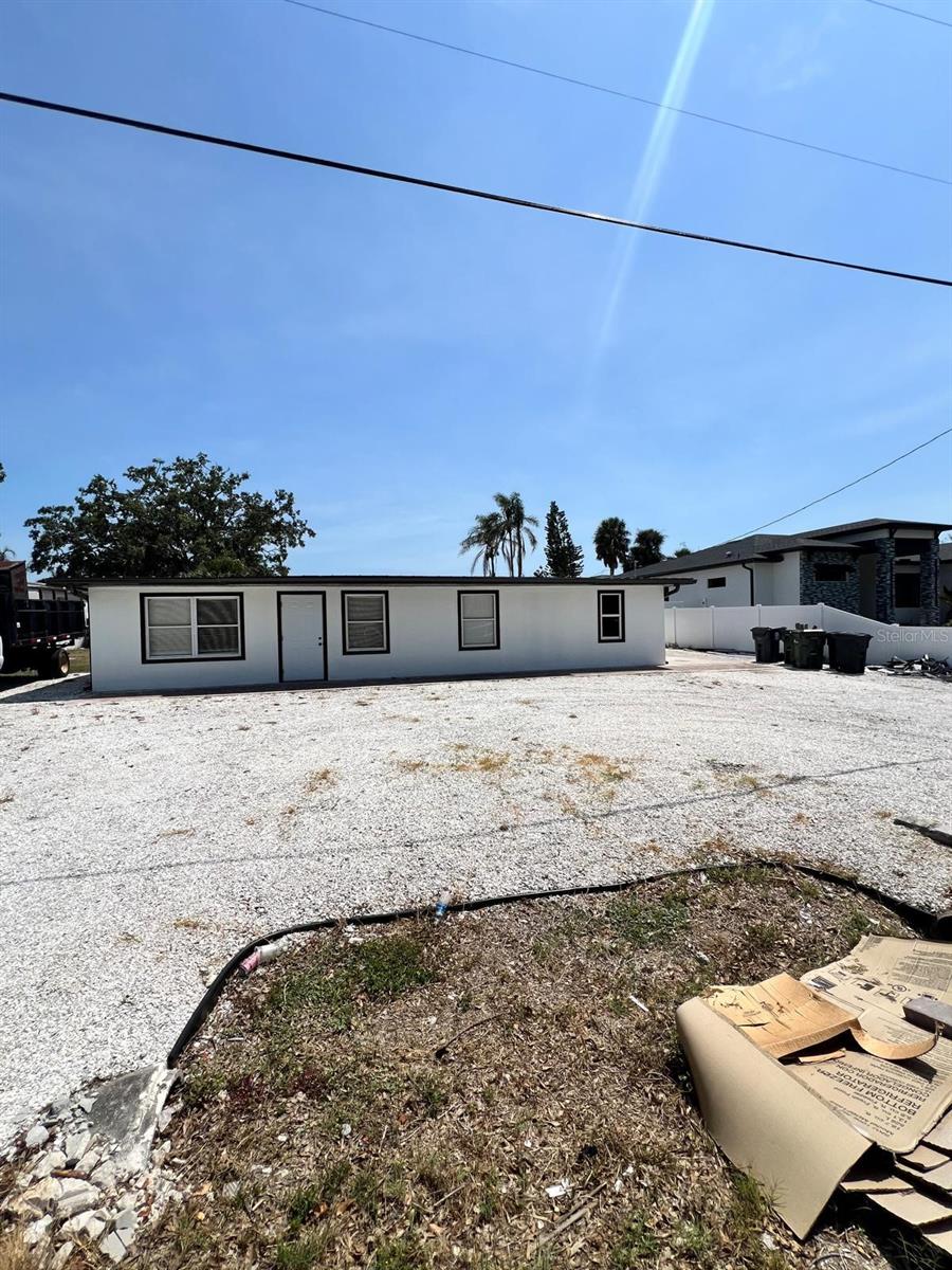 VENICE BY-WAY - Residential Income