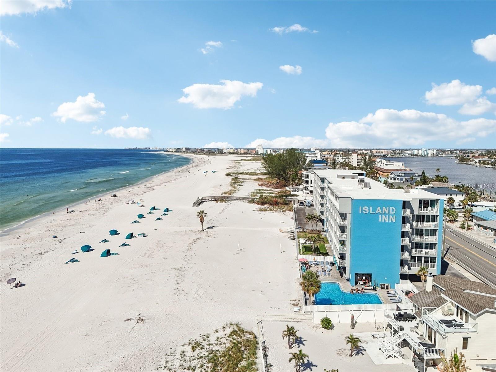 ISLAND INN CONDO - Residential