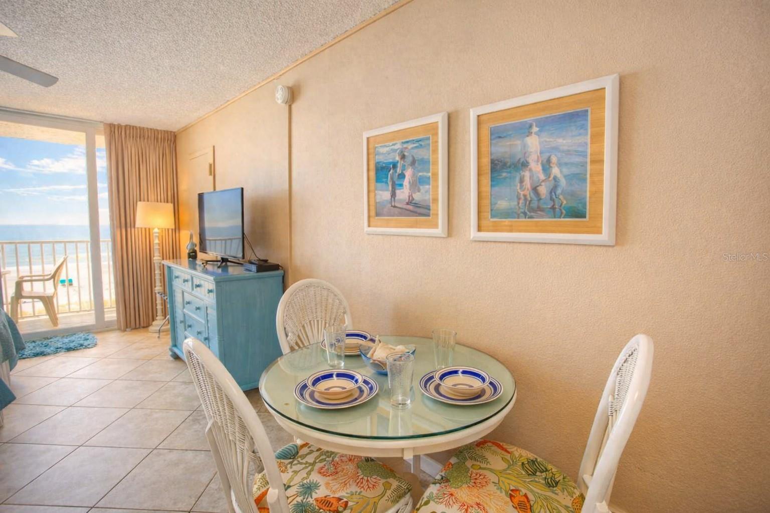 ISLAND INN CONDO - Residential