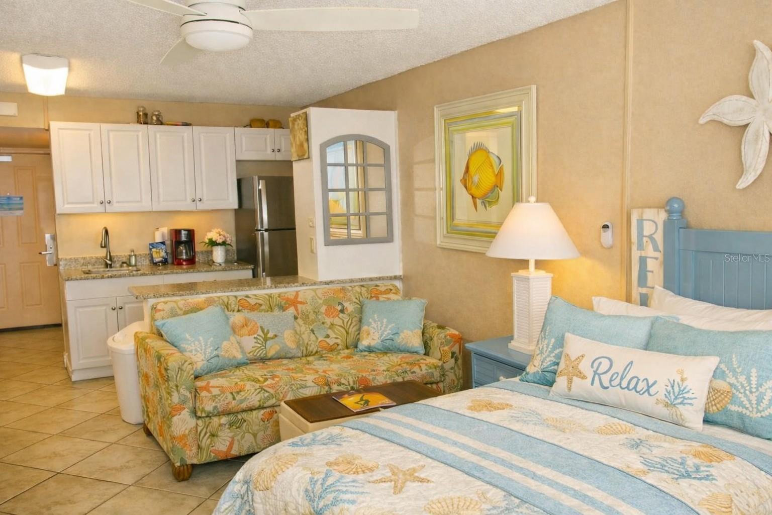 ISLAND INN CONDO - Residential