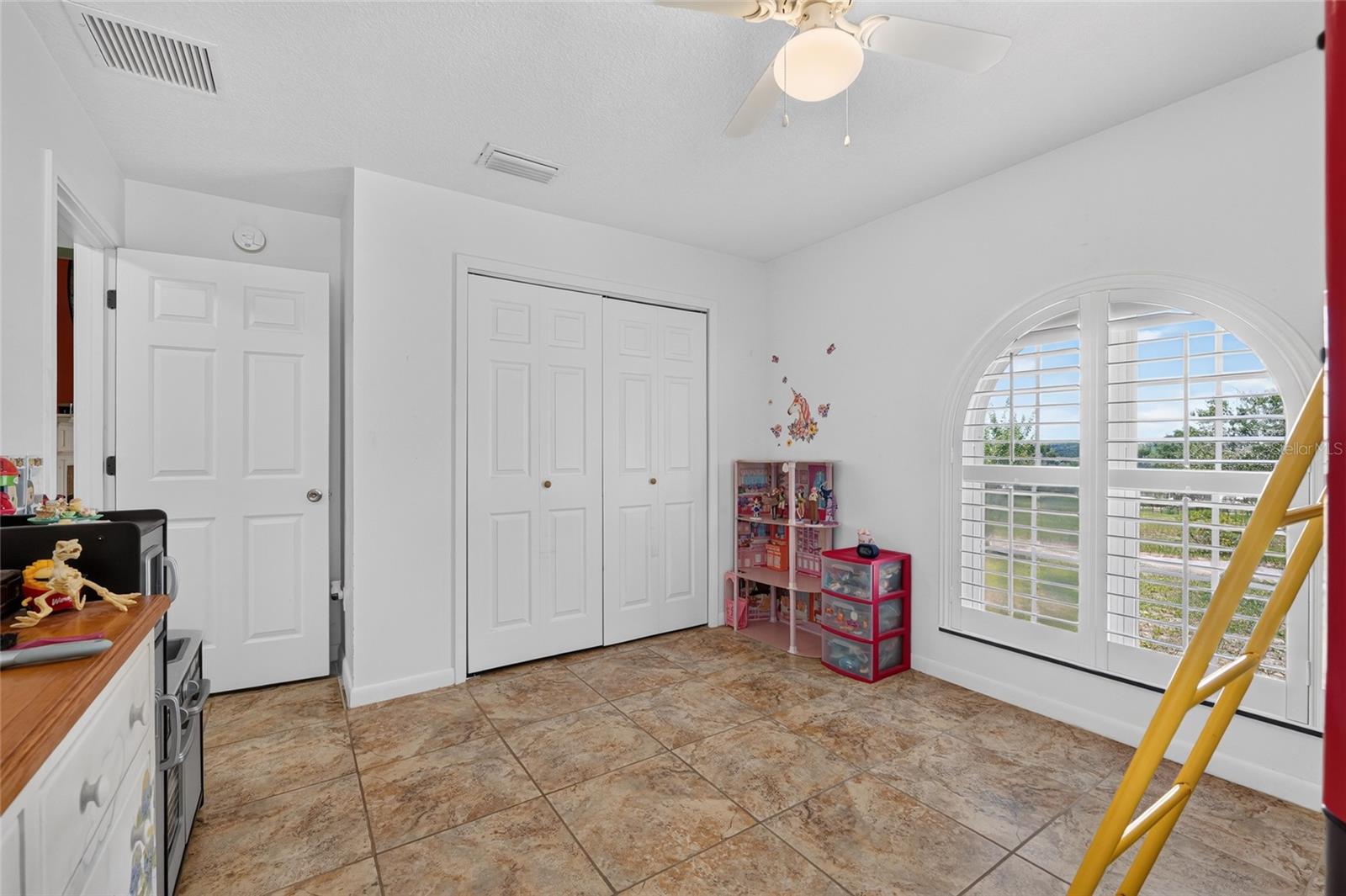 ACREAGE & UNRECORDED - Residential