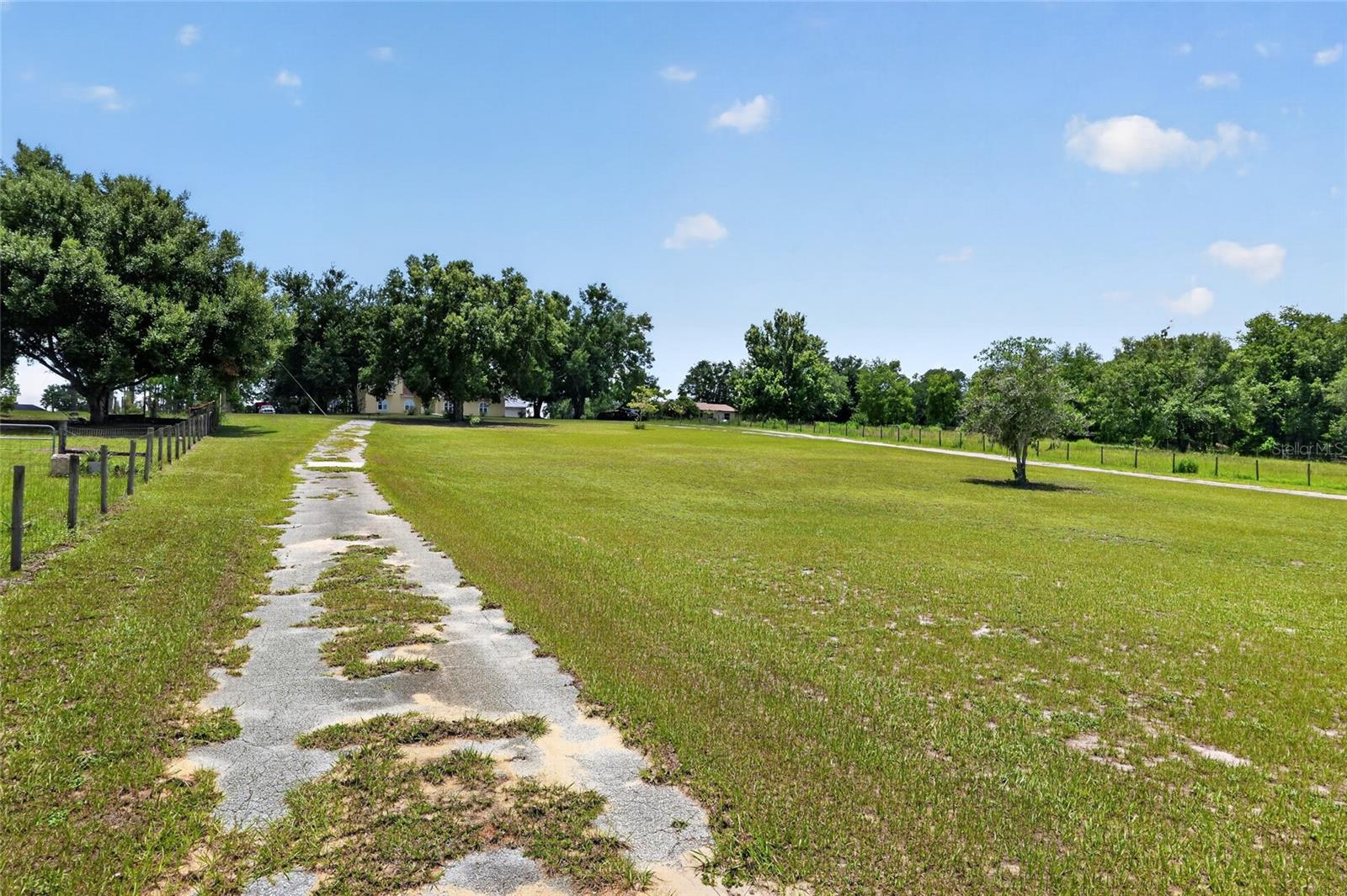 ACREAGE & UNRECORDED - Residential