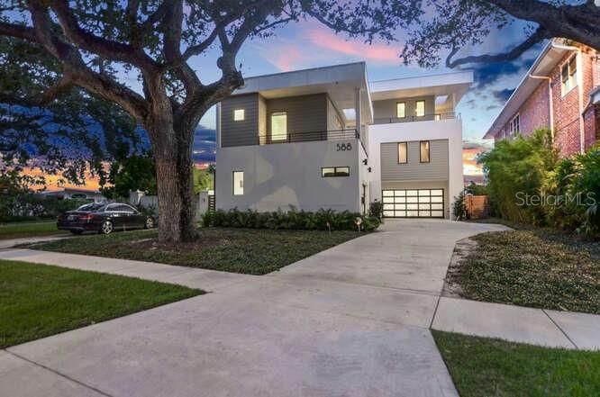DAVIS ISLANDS PB10 PG52 TO 57 - Residential