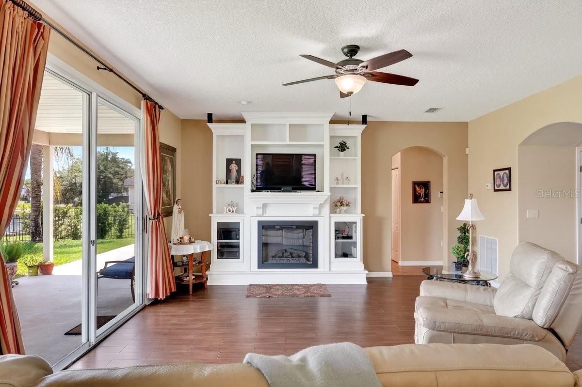 OAKLEAF PLANTATION - Residential