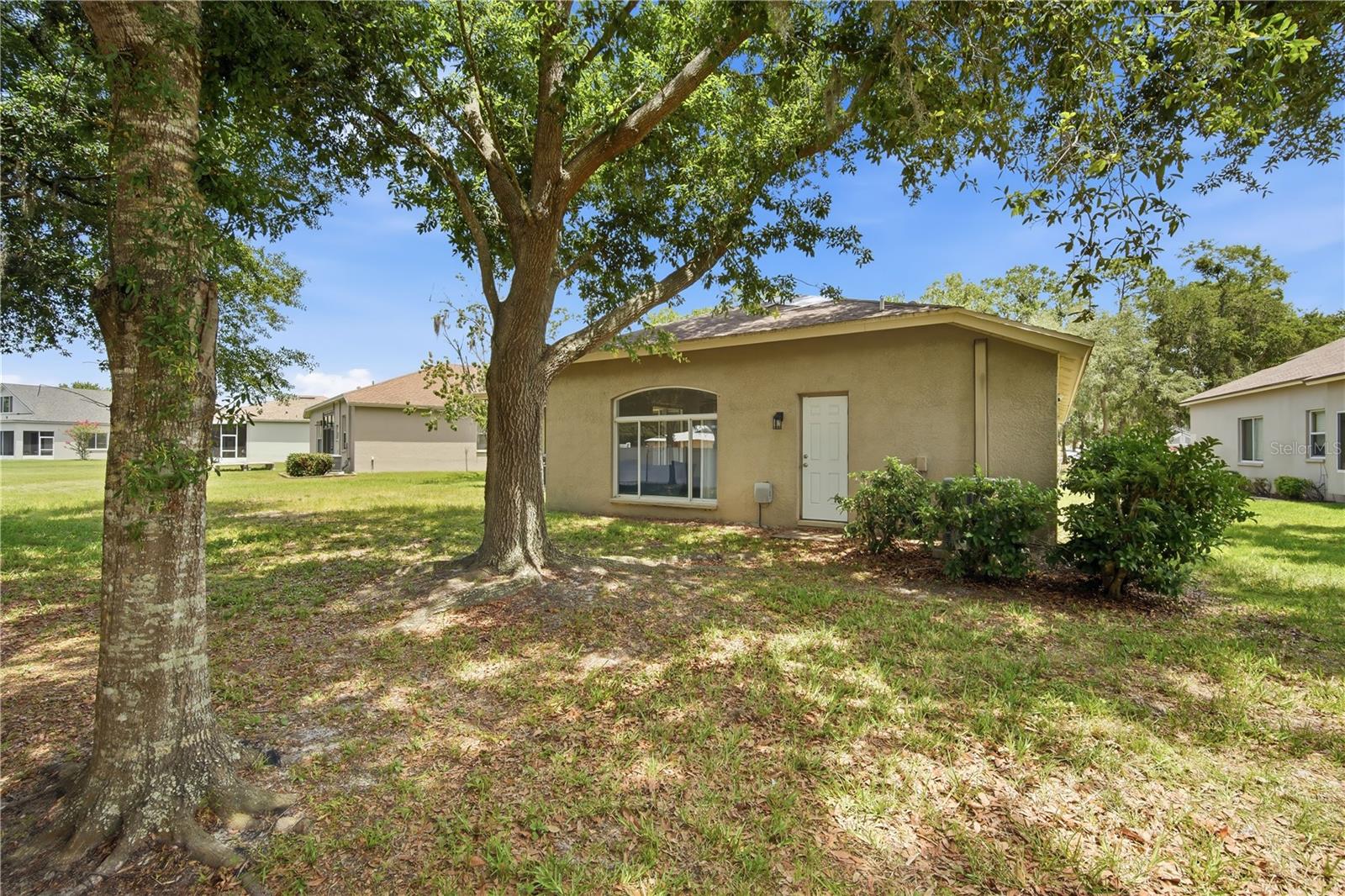 LAKE BERNADETTE PARCELS 17 & 18A - Residential Lease