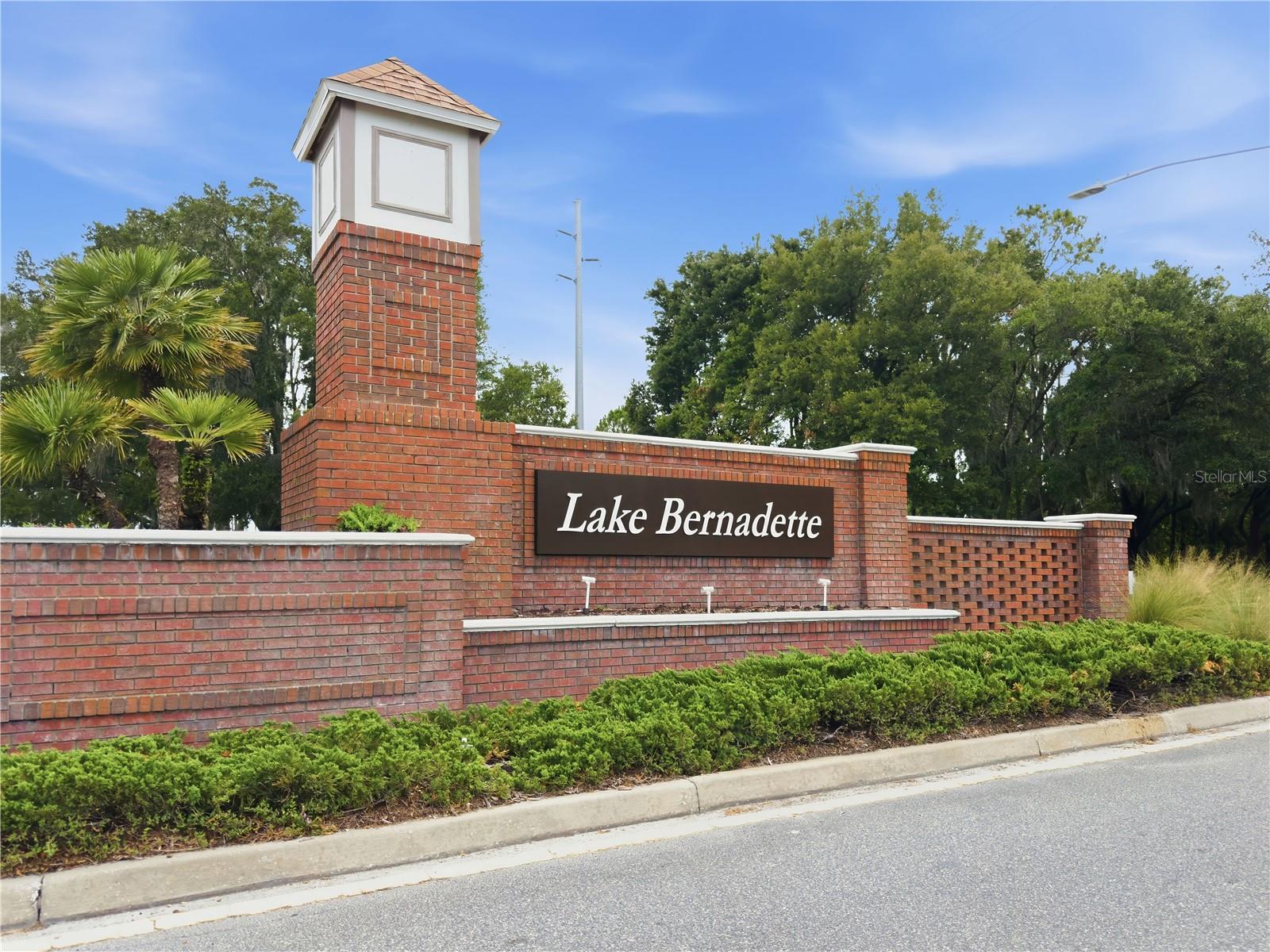 LAKE BERNADETTE PARCELS 17 & 18A - Residential Lease