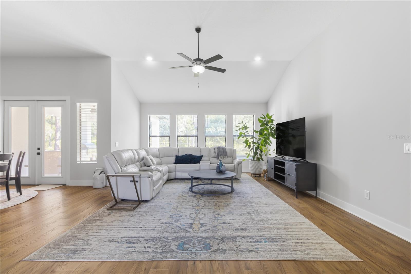 BELLA TERRA - Residential