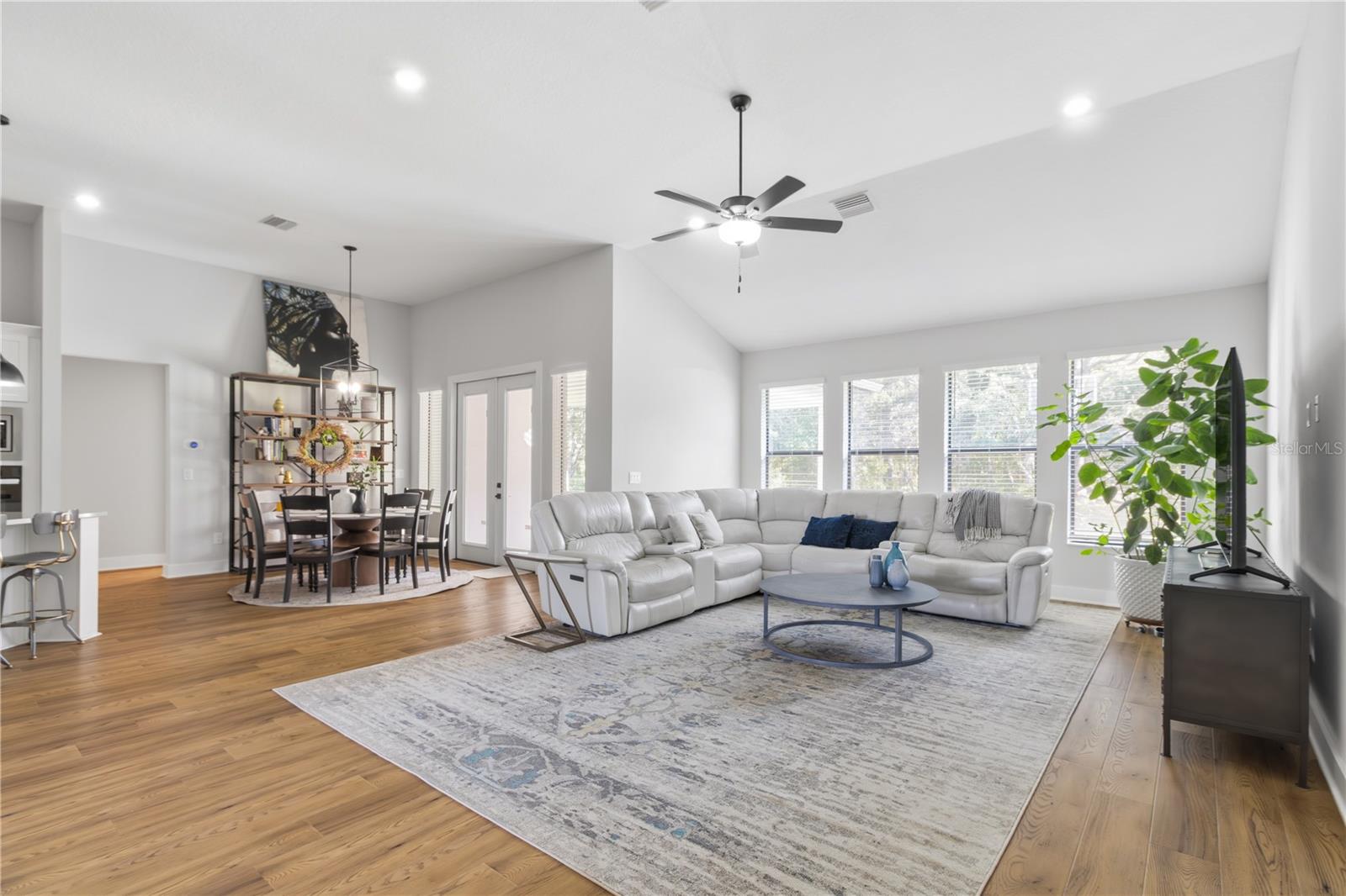 BELLA TERRA - Residential