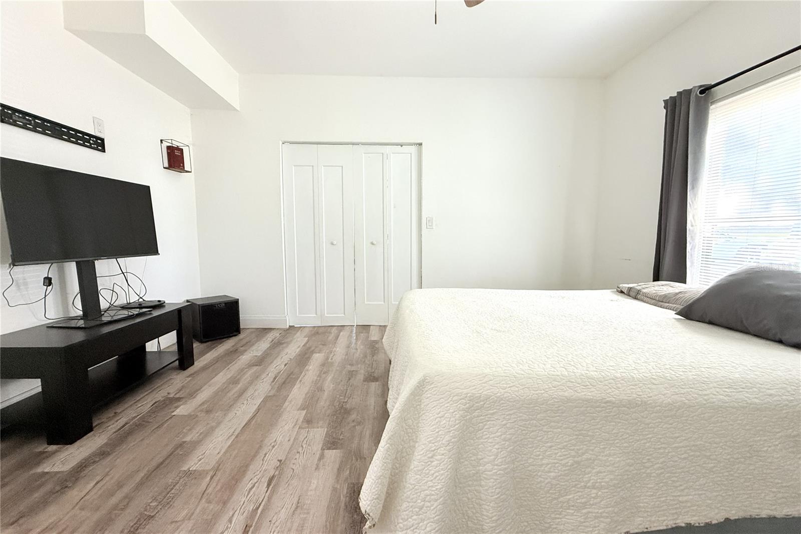 ZZZ | UNPLATTED - Residential