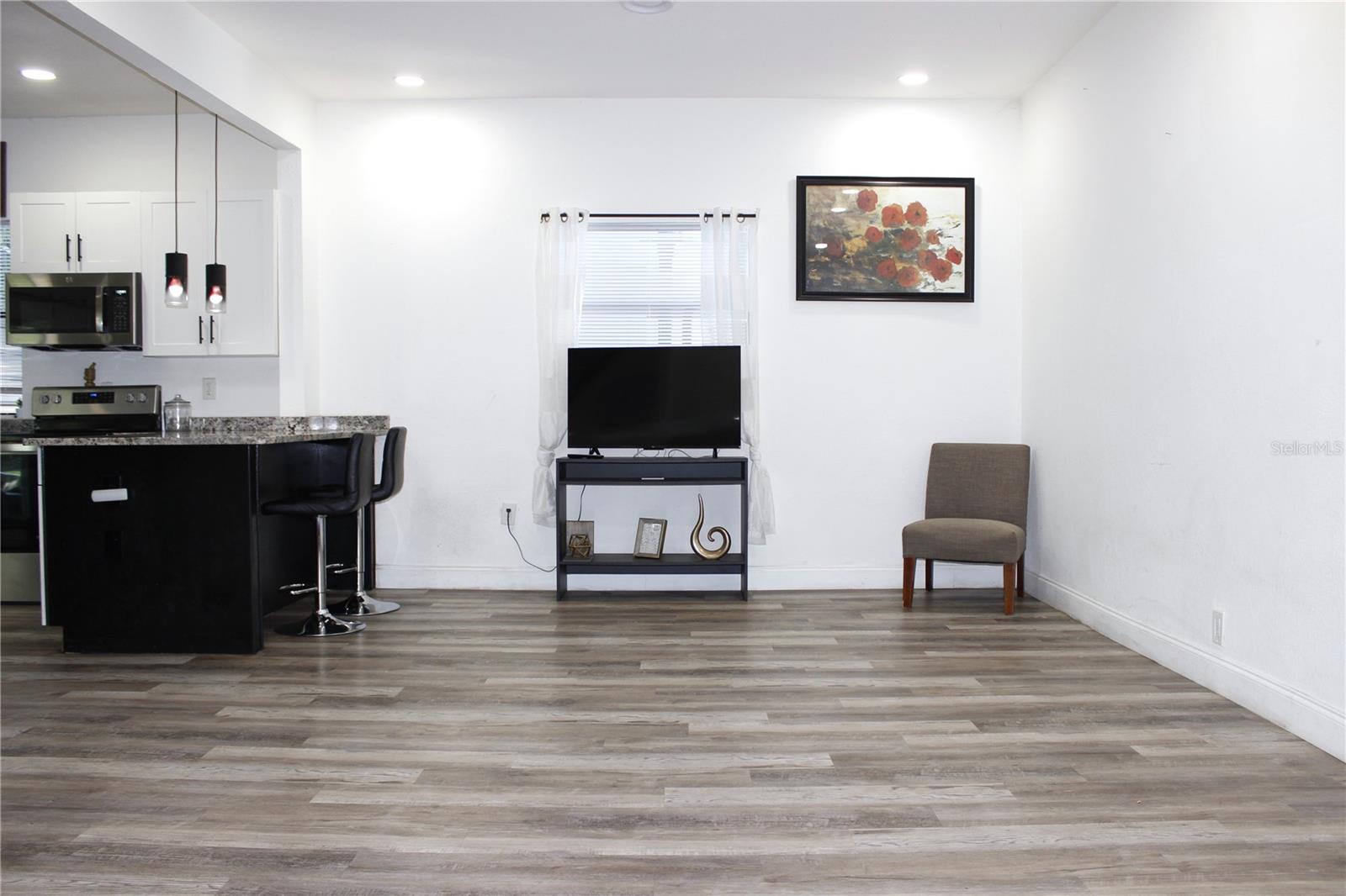 ZZZ | UNPLATTED - Residential