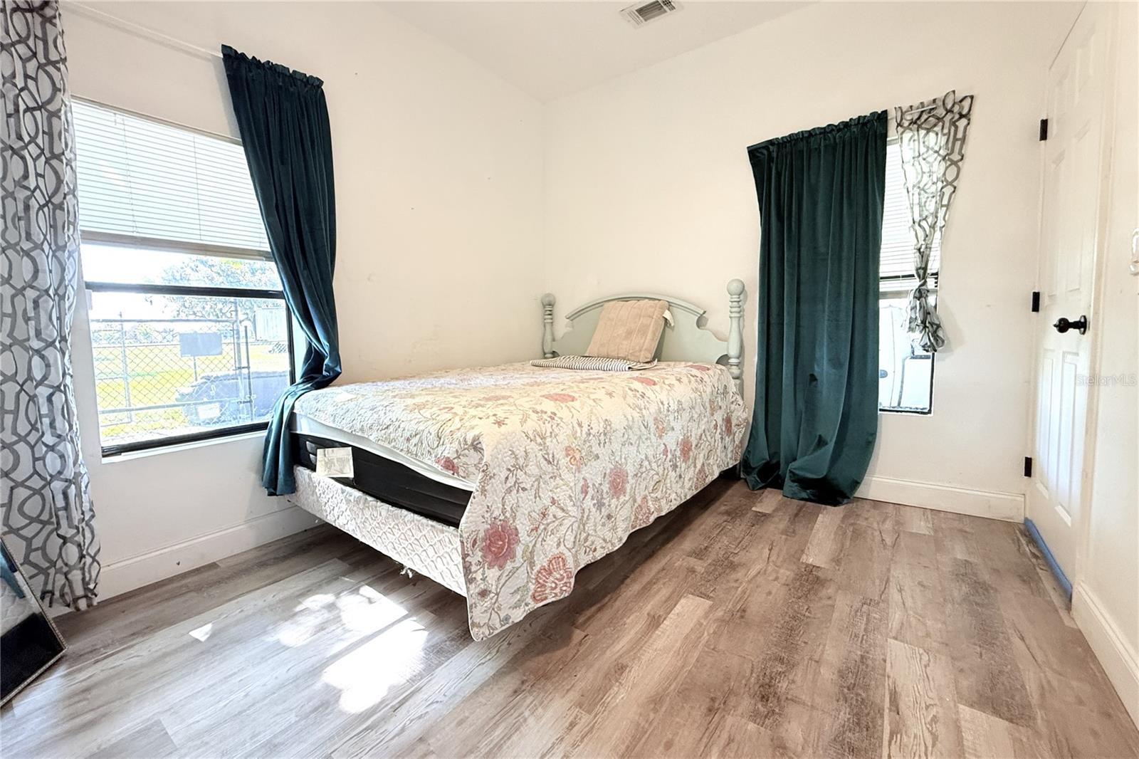 ZZZ | UNPLATTED - Residential