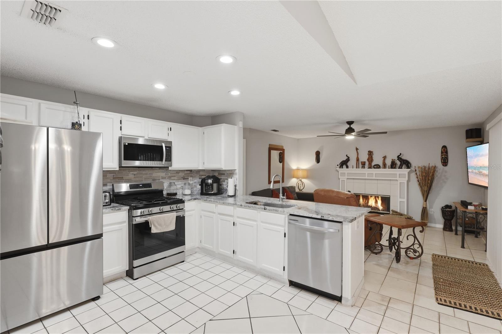 DELTONA LAKES UNIT 66 - Residential