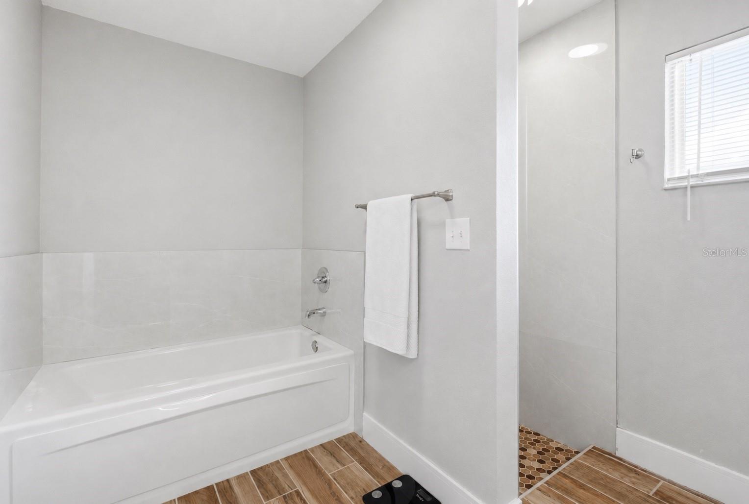 BRANDY HARBOR - Residential