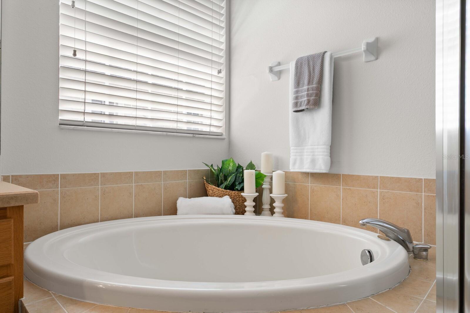 HAMPTON CHASE TWNHMS - Residential