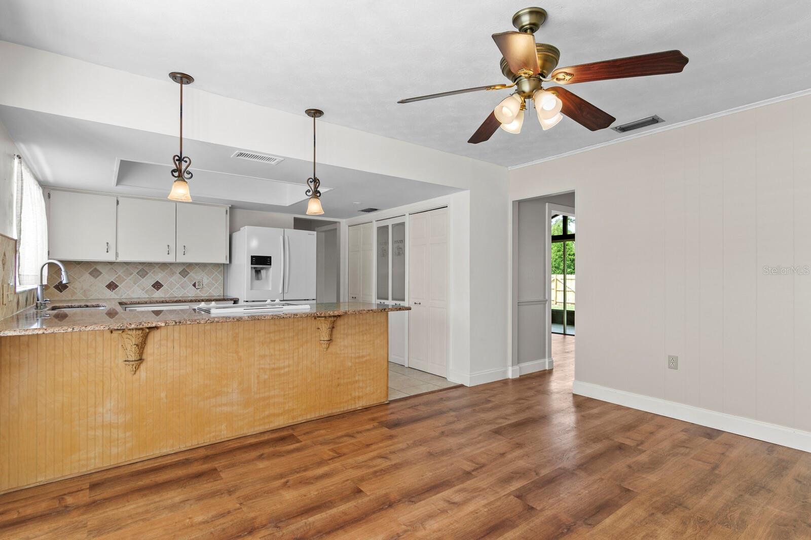 OAKMONT MANOR UNIT 2 - Residential