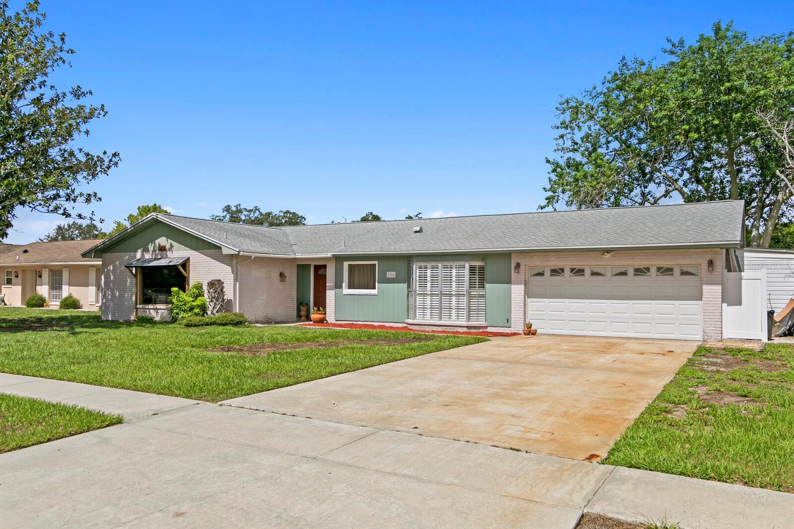 OAKMONT MANOR UNIT 2 - Residential