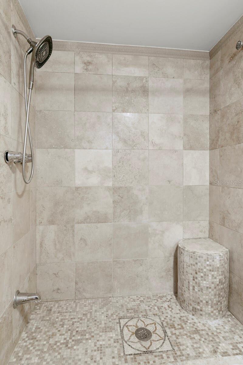 OAKMONT MANOR UNIT 2 - Residential