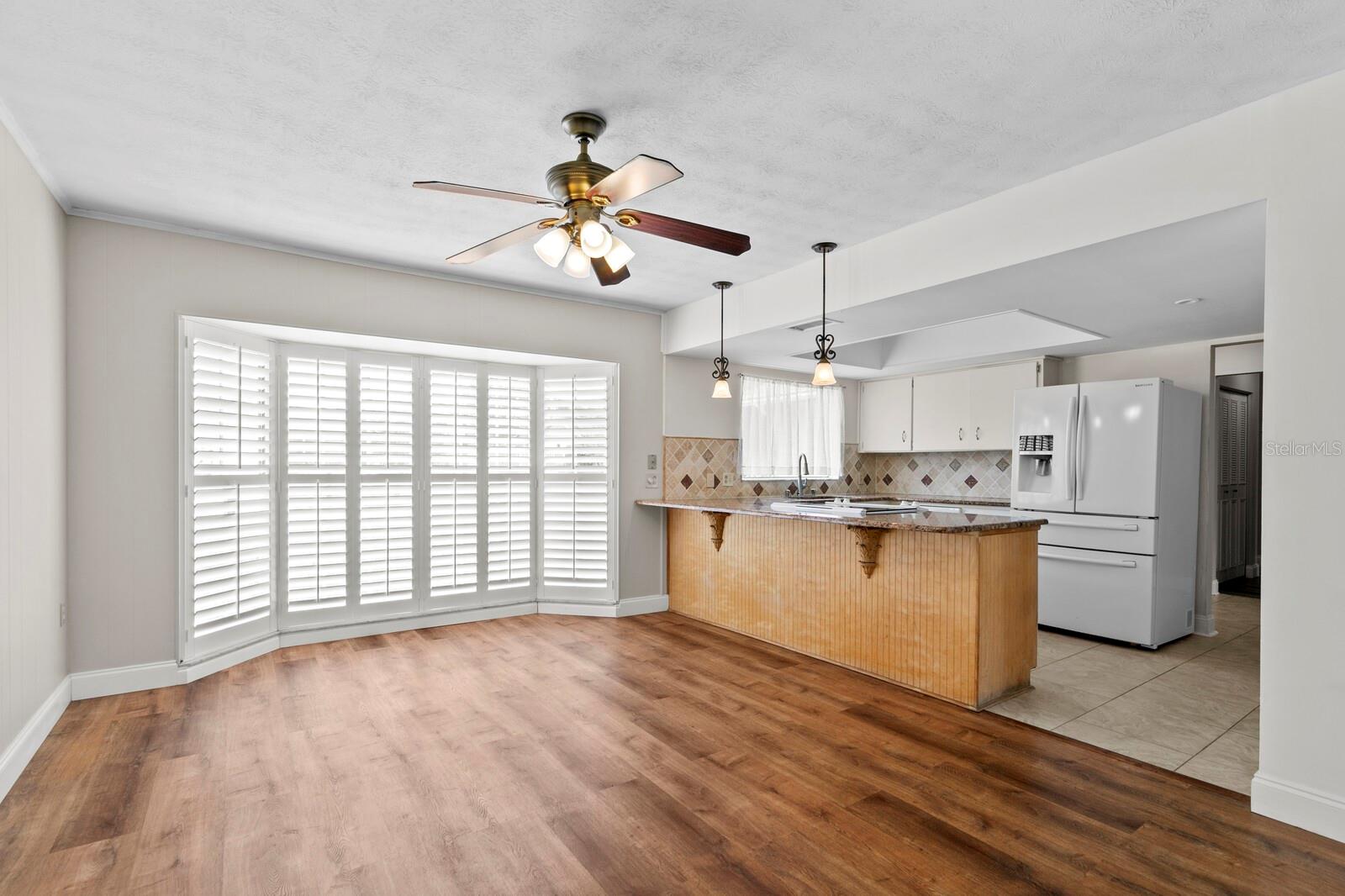 OAKMONT MANOR UNIT 2 - Residential