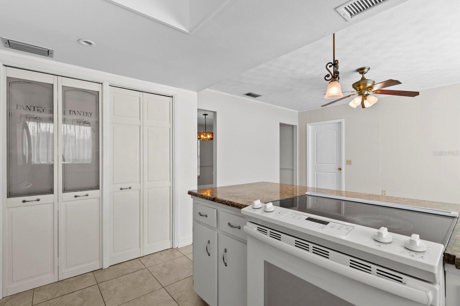 OAKMONT MANOR UNIT 2 - Residential