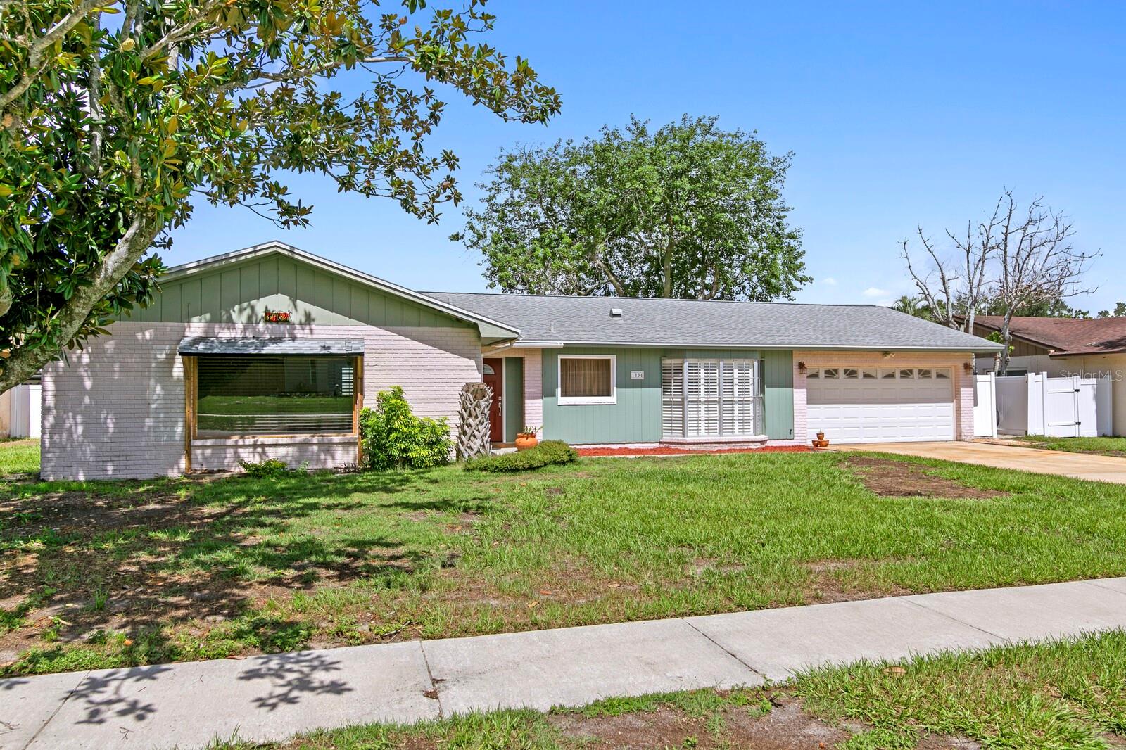 OAKMONT MANOR UNIT 2 - Residential