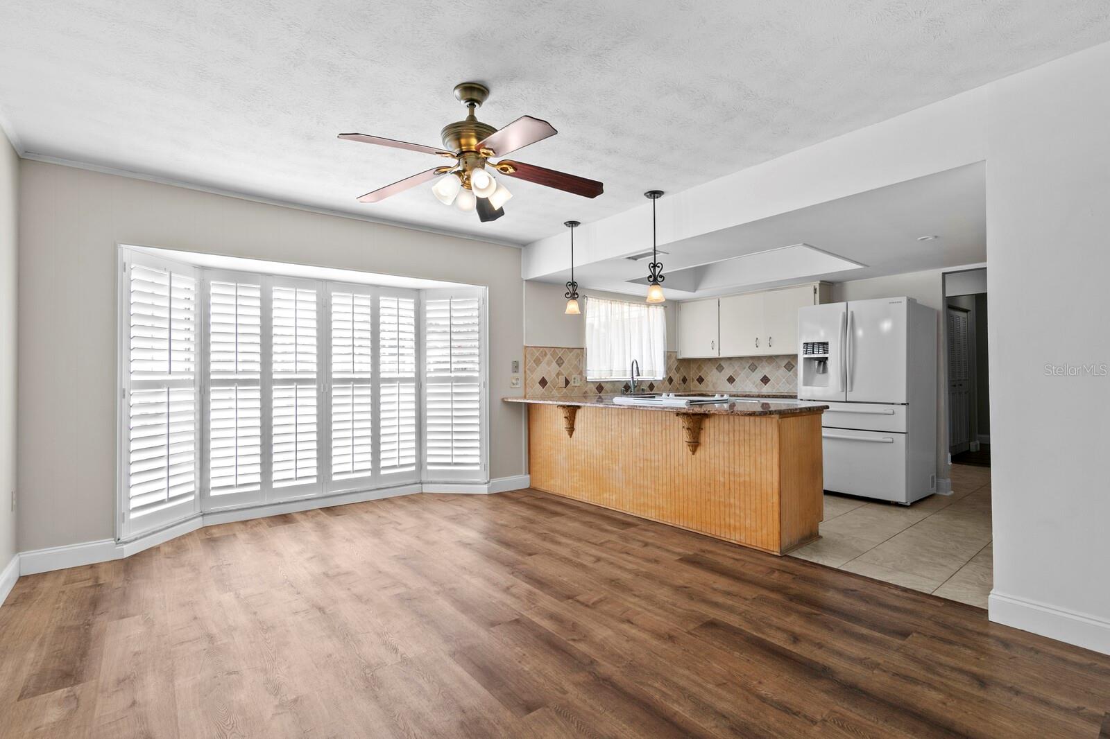 OAKMONT MANOR UNIT 2 - Residential