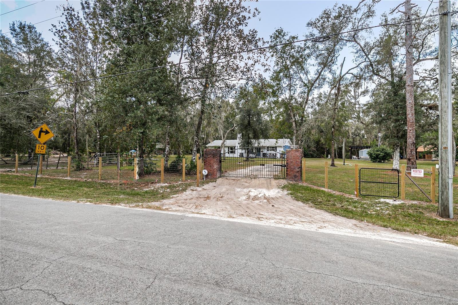 RIVER HEIGHTS ESTATE SMALL FARMS - Residential