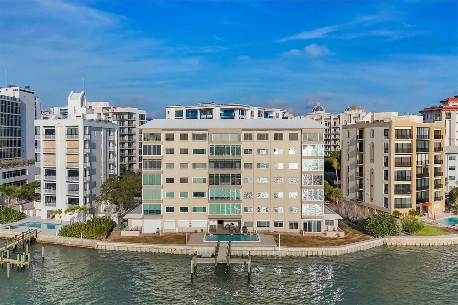 BAY POINT APTS - Residential