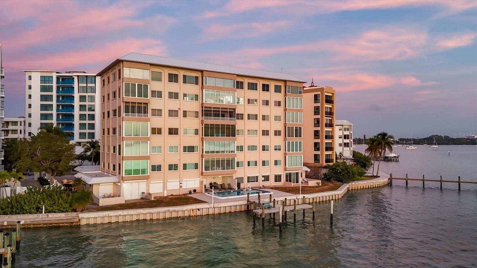 BAY POINT APTS - Residential