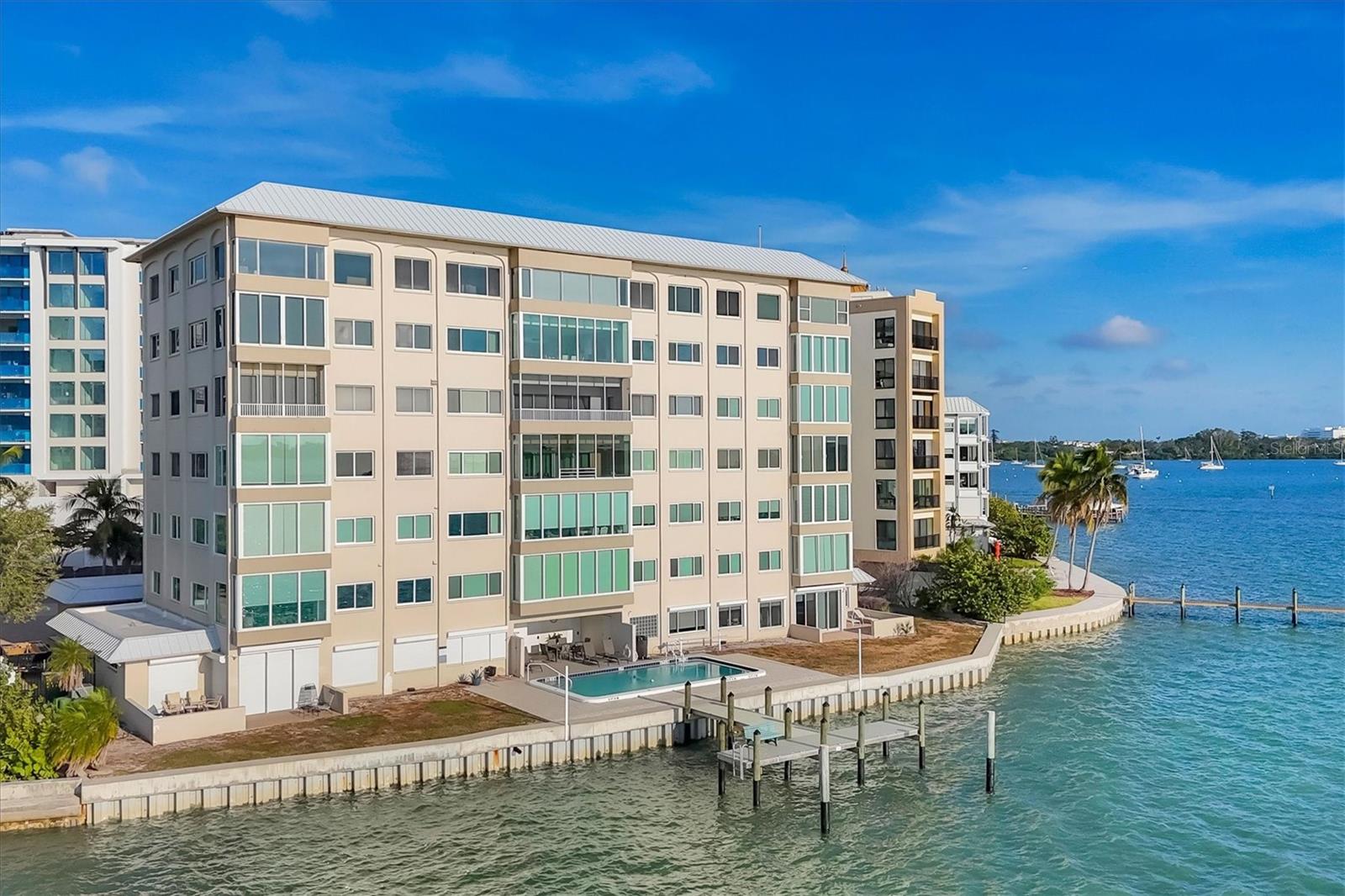 BAY POINT APTS - Residential
