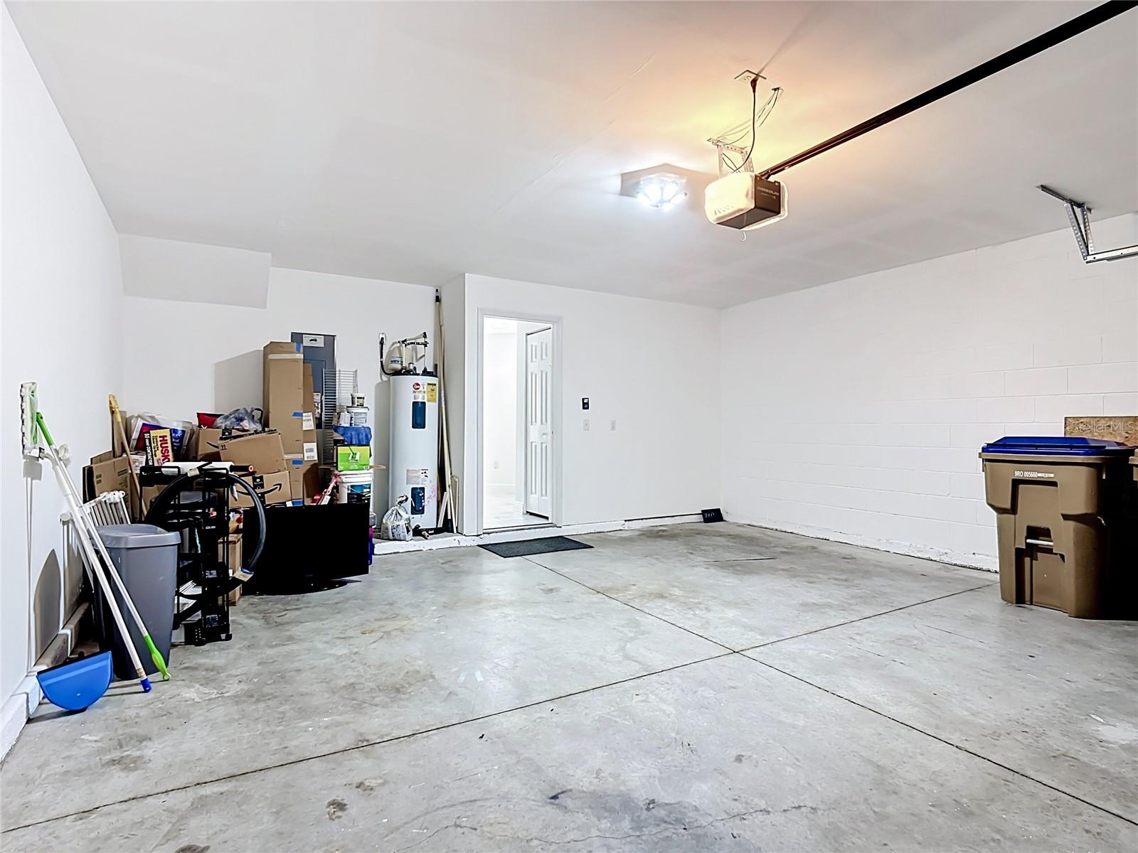 AMBER POINTE UNIT 2 - Residential