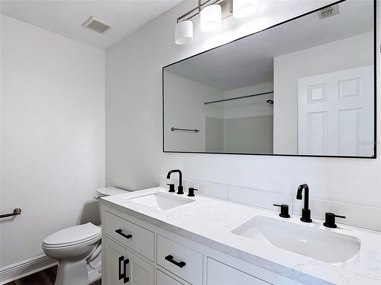 AMBER POINTE UNIT 2 - Residential