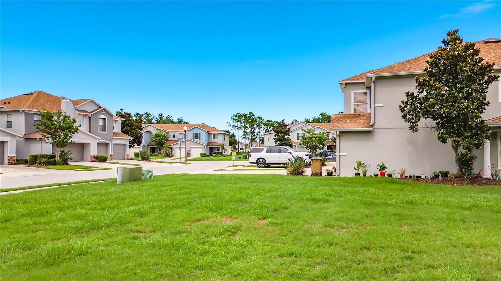 AMBER POINTE UNIT 2 - Residential