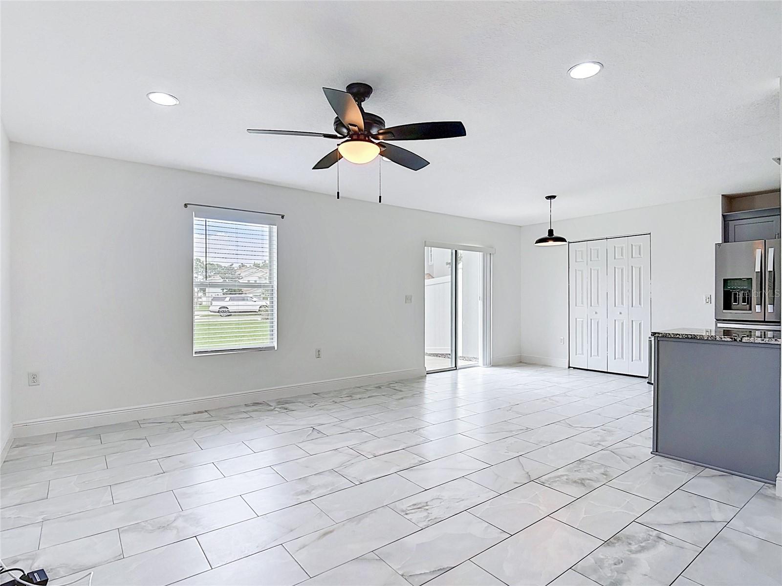 AMBER POINTE UNIT 2 - Residential