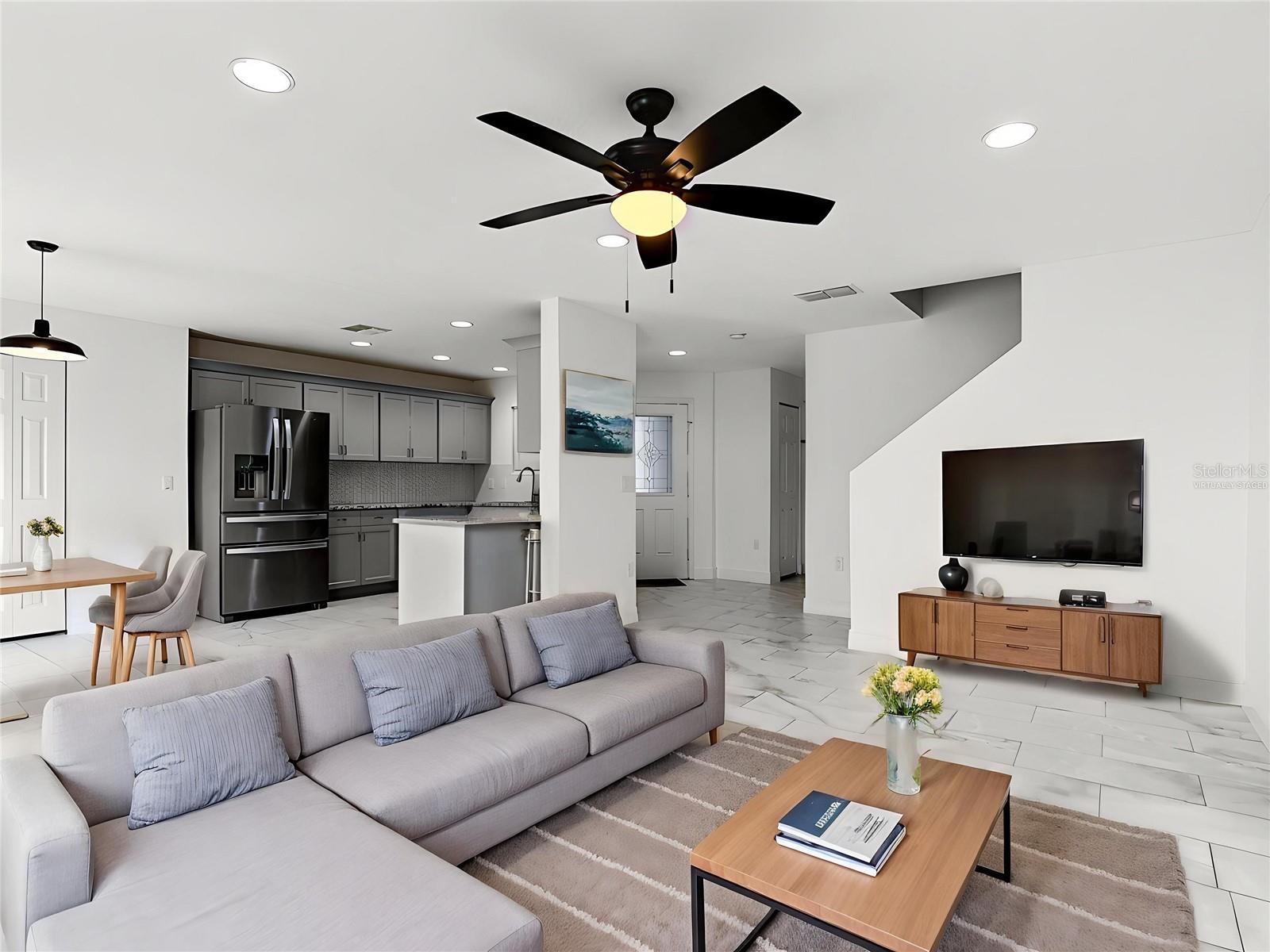 AMBER POINTE UNIT 2 - Residential