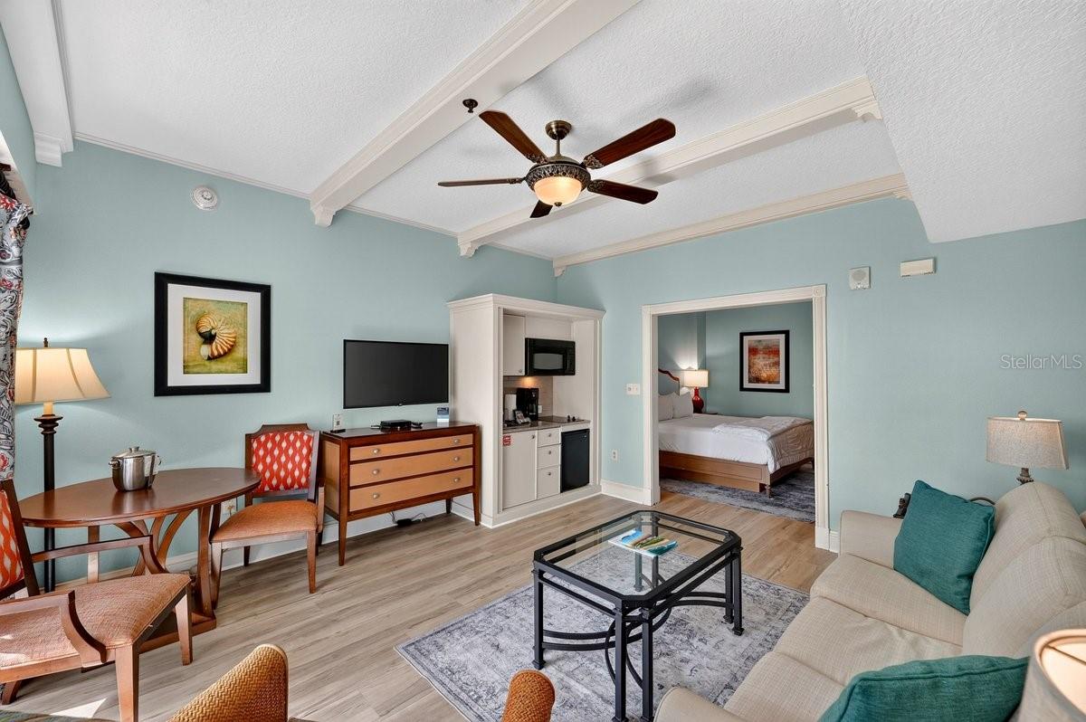 HAMMOCK BEACH - Residential