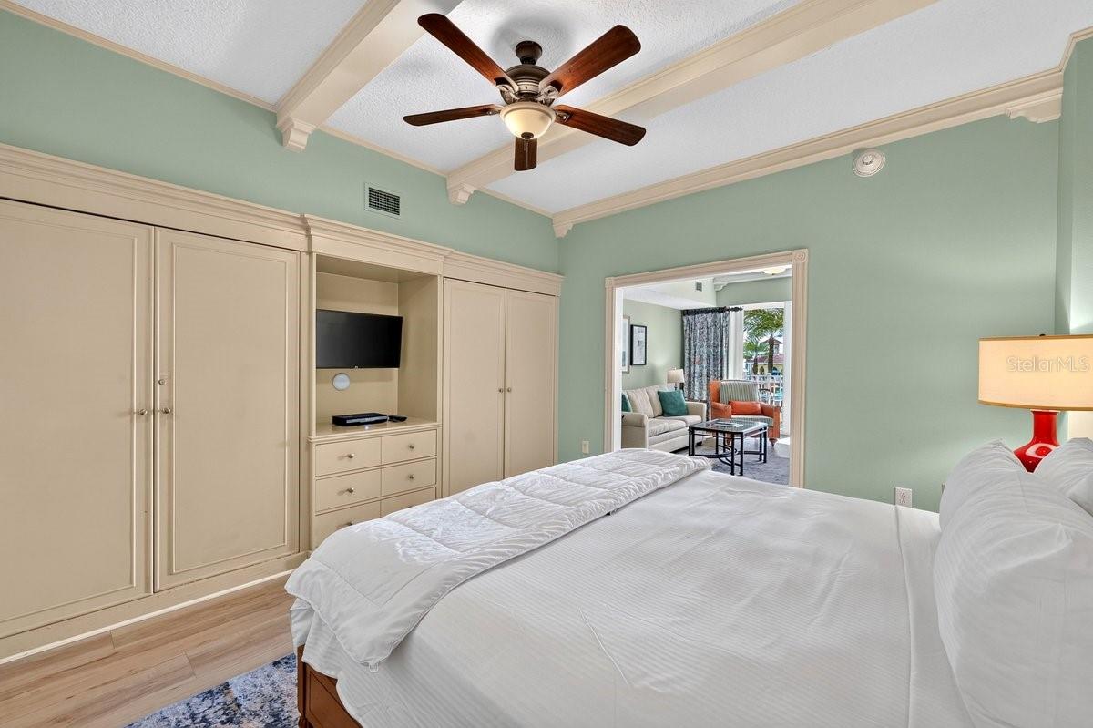 HAMMOCK BEACH - Residential