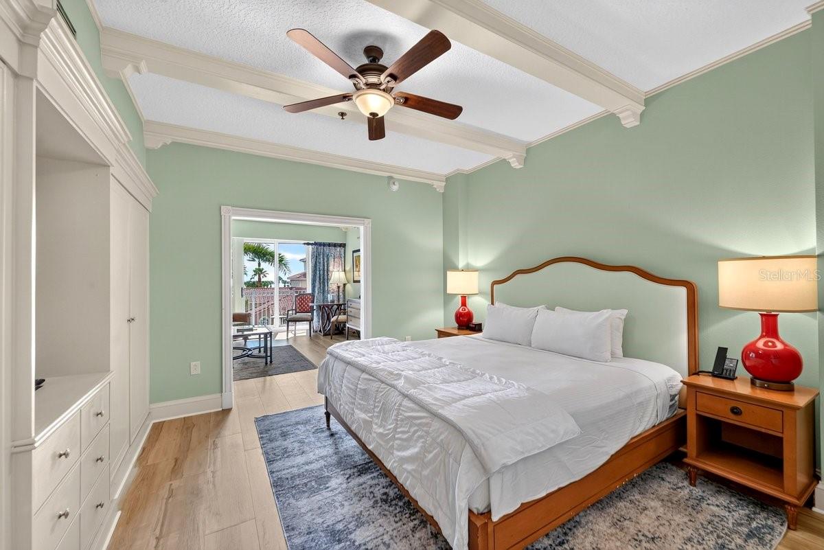 HAMMOCK BEACH - Residential