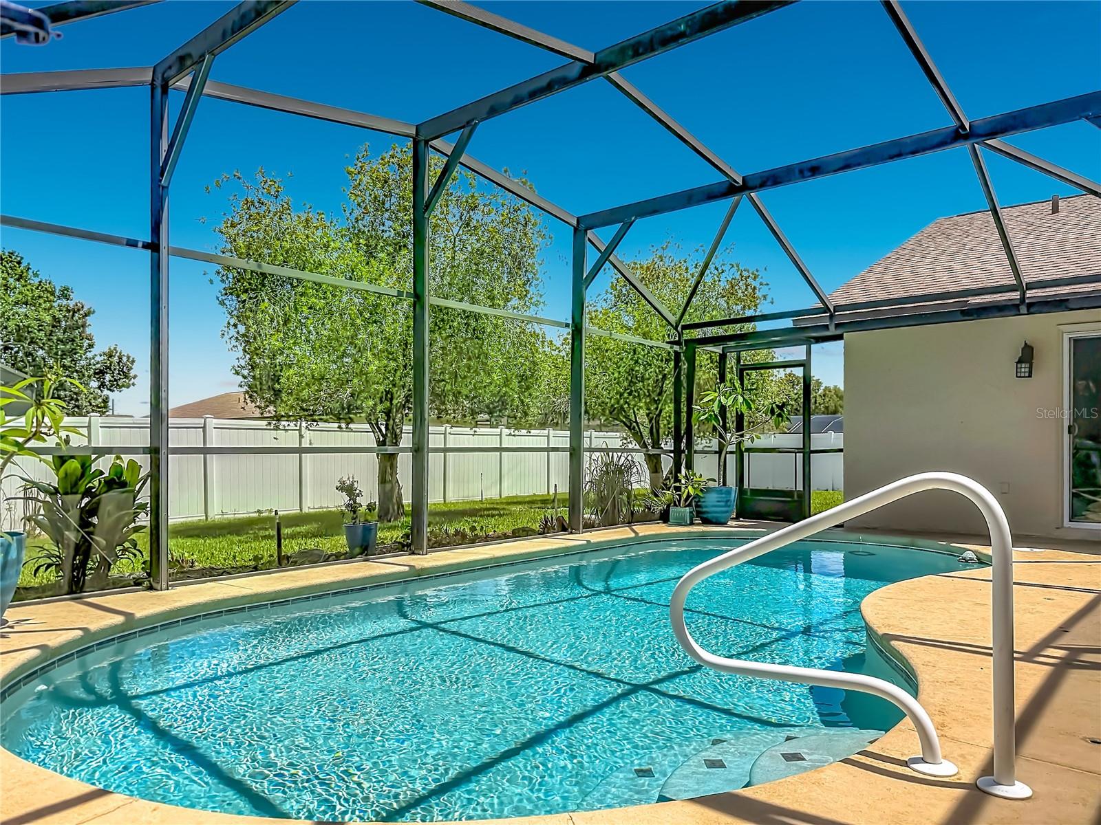 BAY LAKES AT GRANADA SEC 05 - Residential