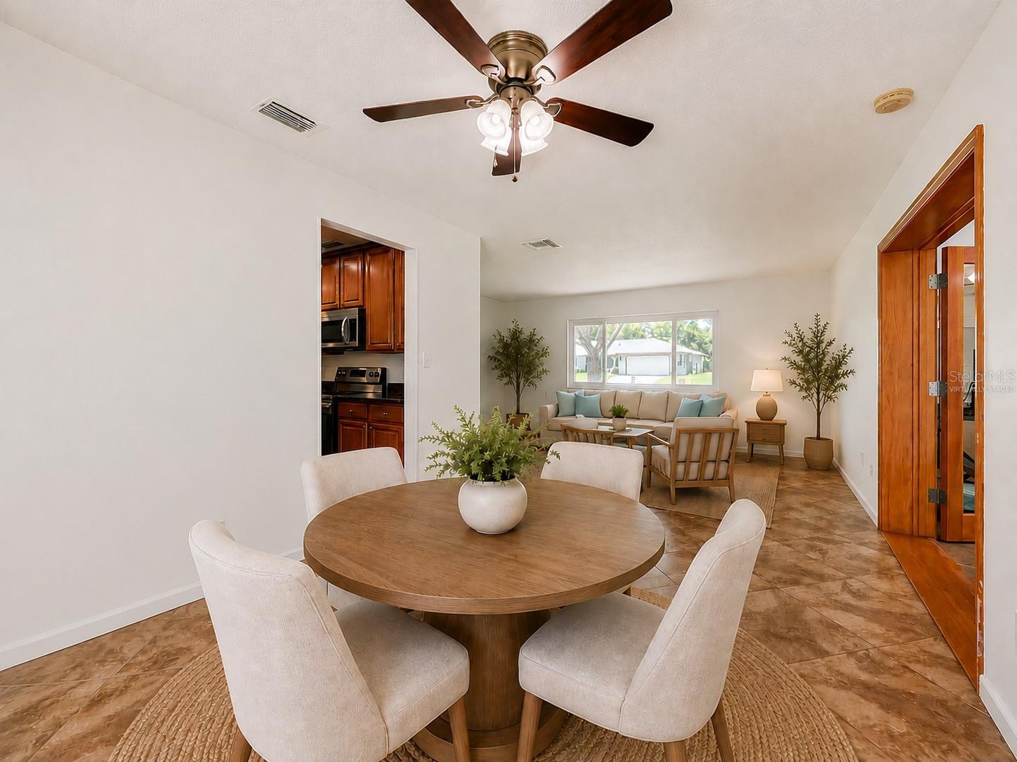 BAY LAKES AT GRANADA SEC 05 - Residential