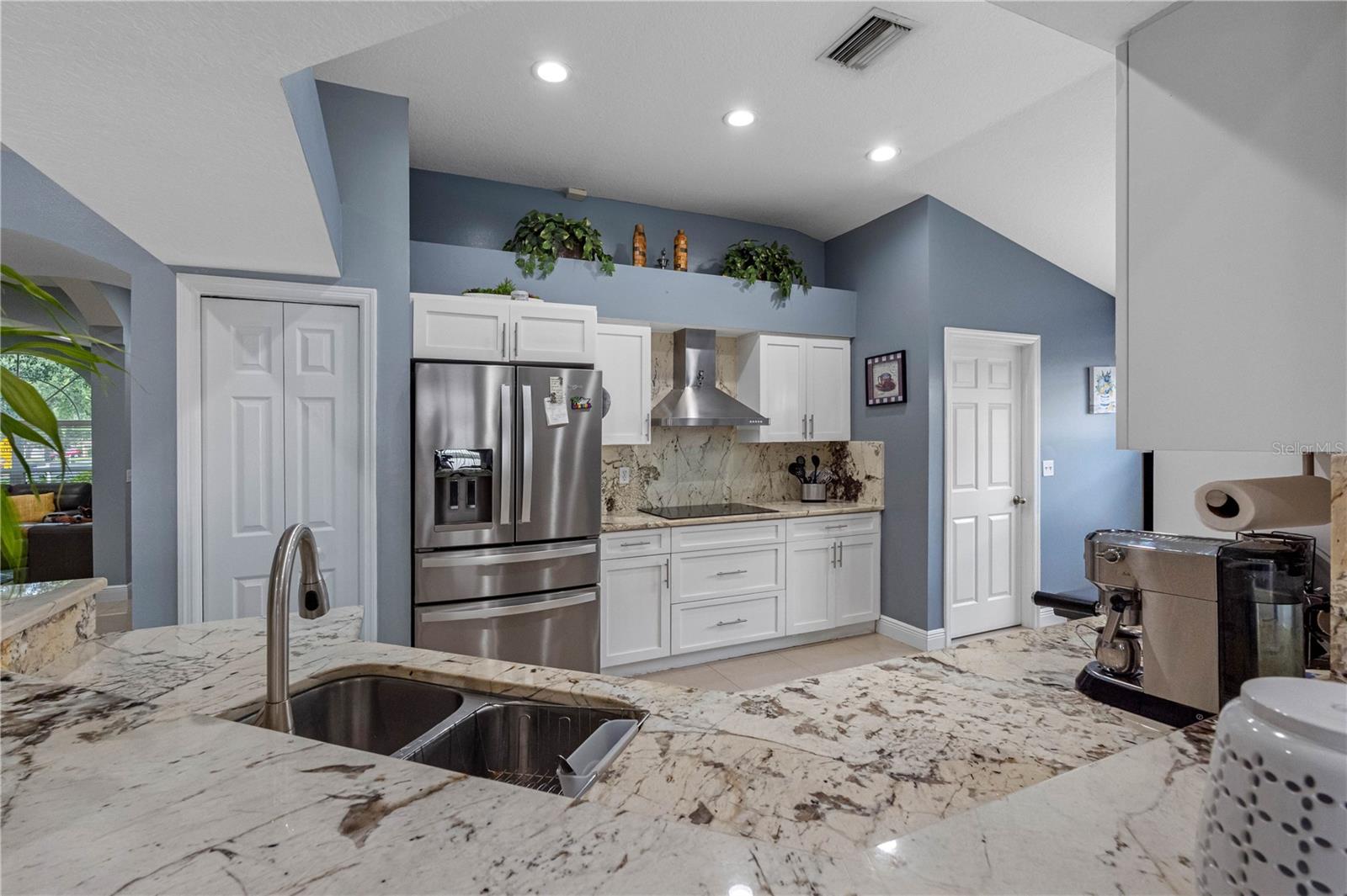 CARROLLTON LAKES - Residential