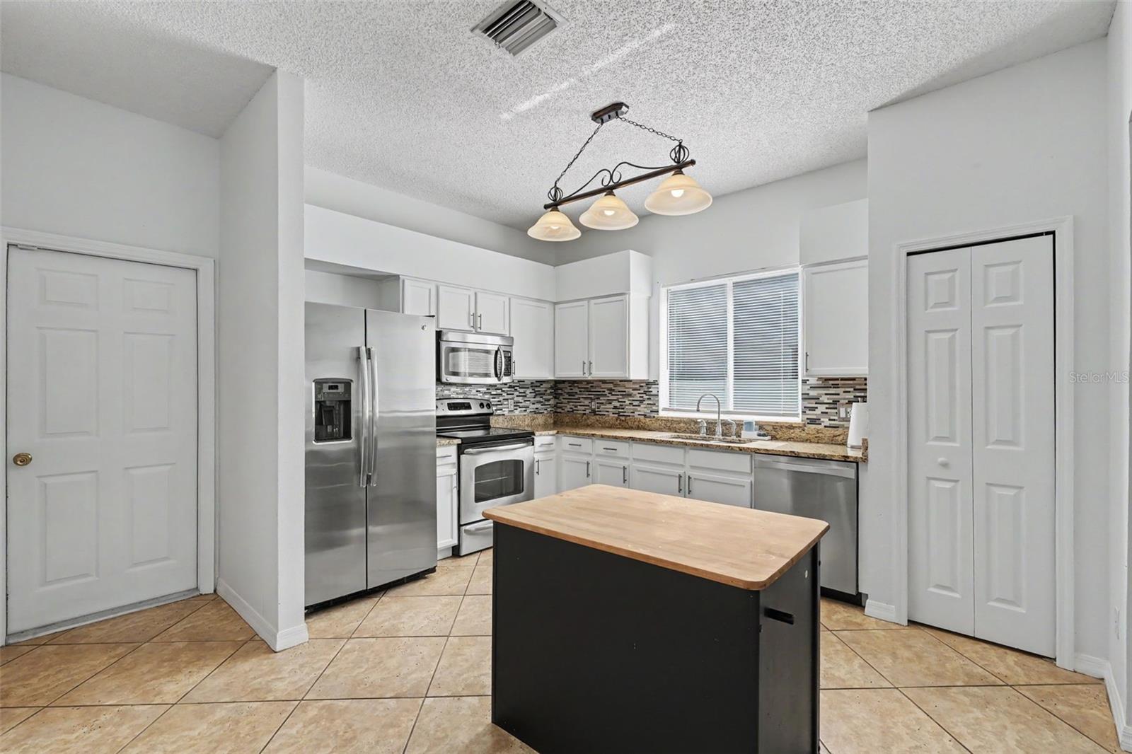 SUMMERFIELD VILLAGE 1 TR 28 - Residential