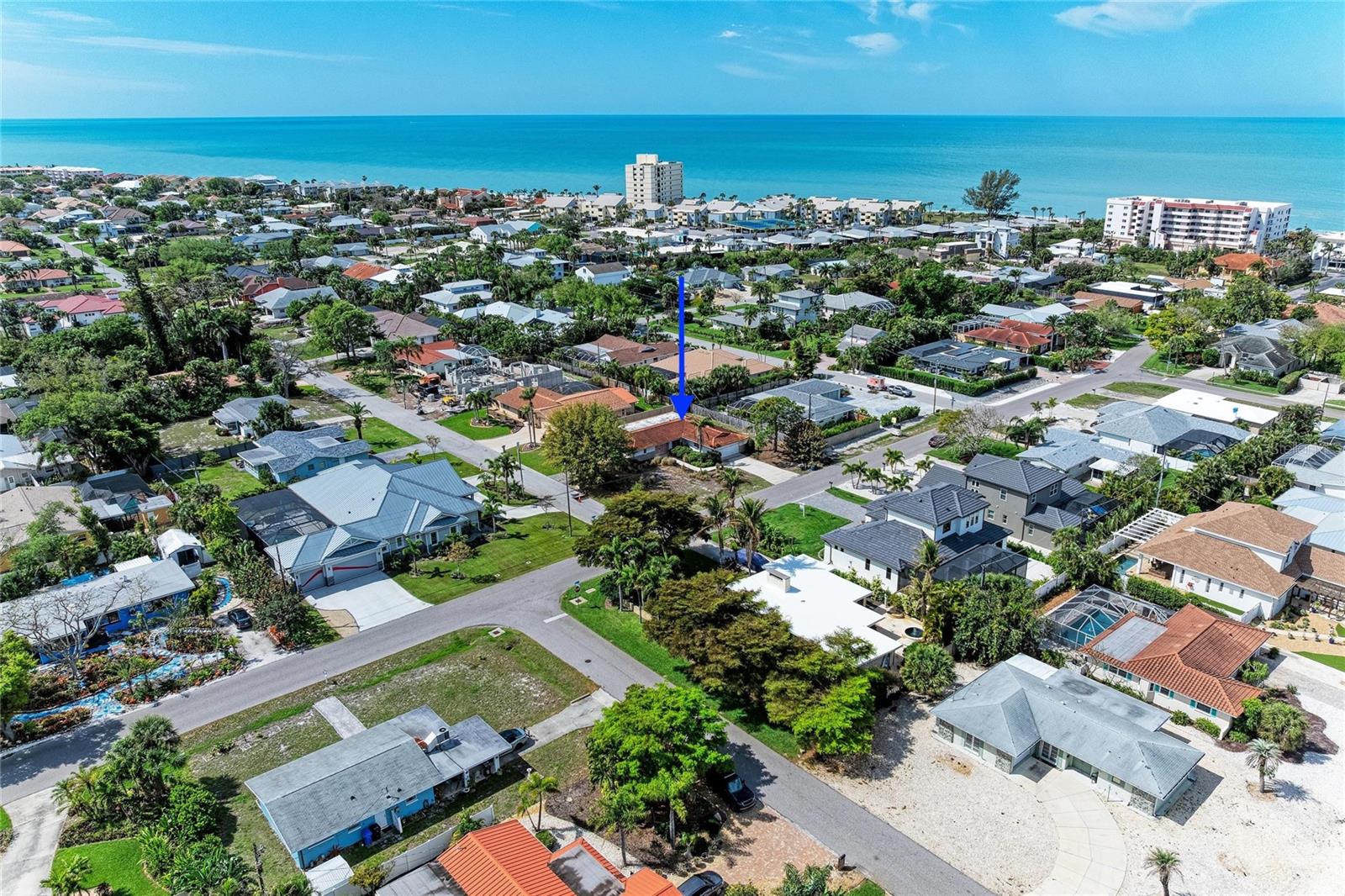 GOLDEN BEACH - Residential