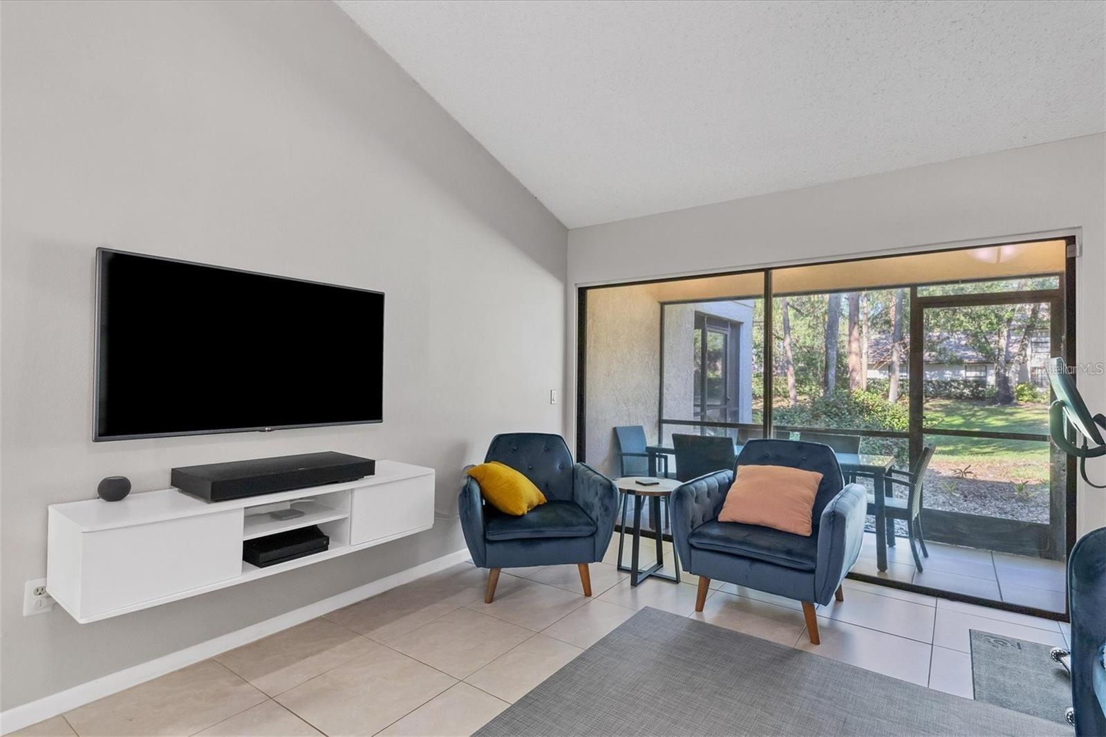 WINSLOW BEACON - Residential