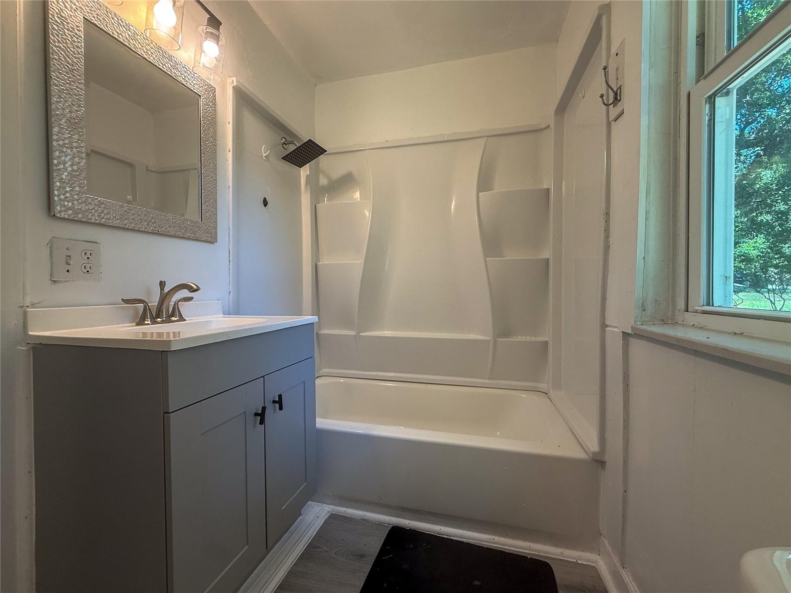 HACKNEY PROP - Residential