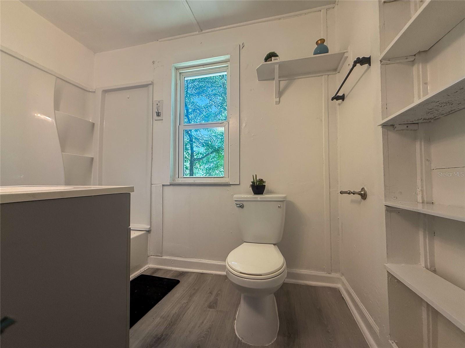 HACKNEY PROP - Residential