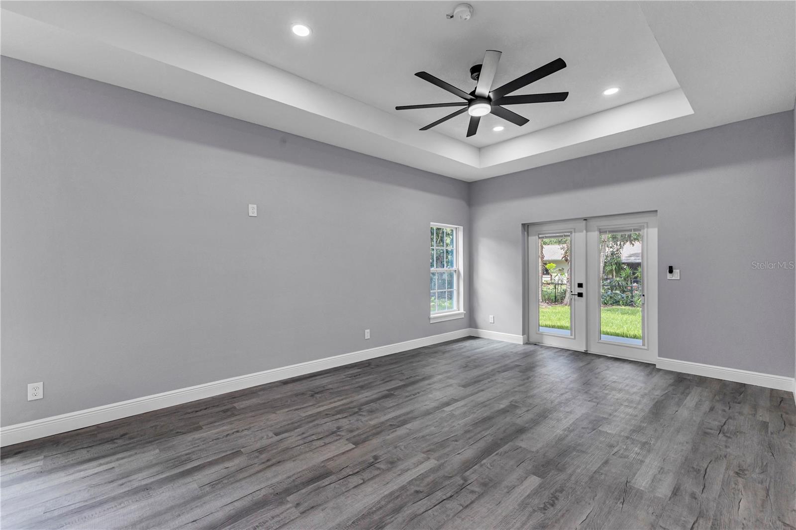 FLOMICH GARDEN SEC HOLLY HILL HEIGHTS - Residential