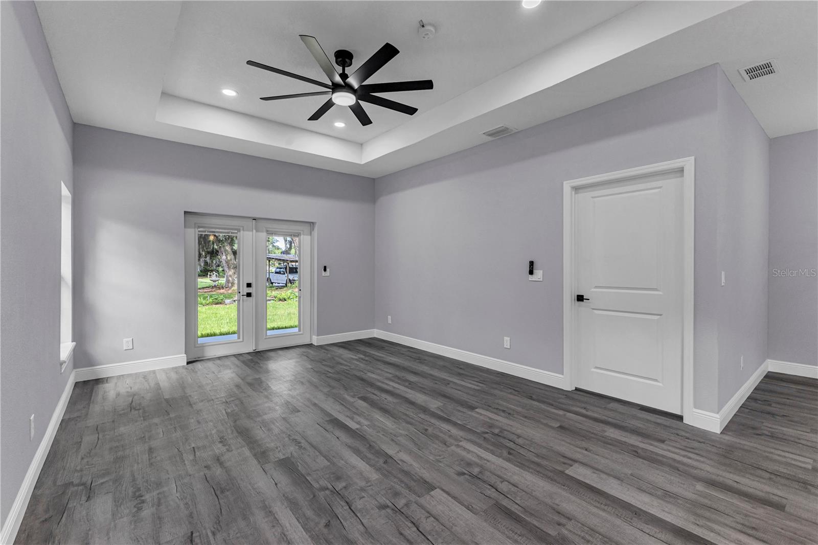 FLOMICH GARDEN SEC HOLLY HILL HEIGHTS - Residential