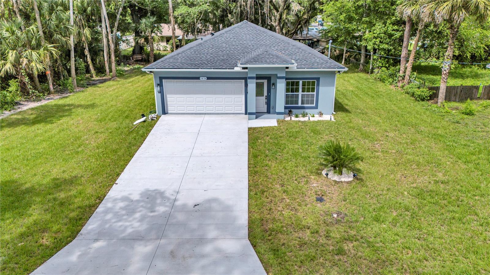 FLOMICH GARDEN SEC HOLLY HILL HEIGHTS - Residential
