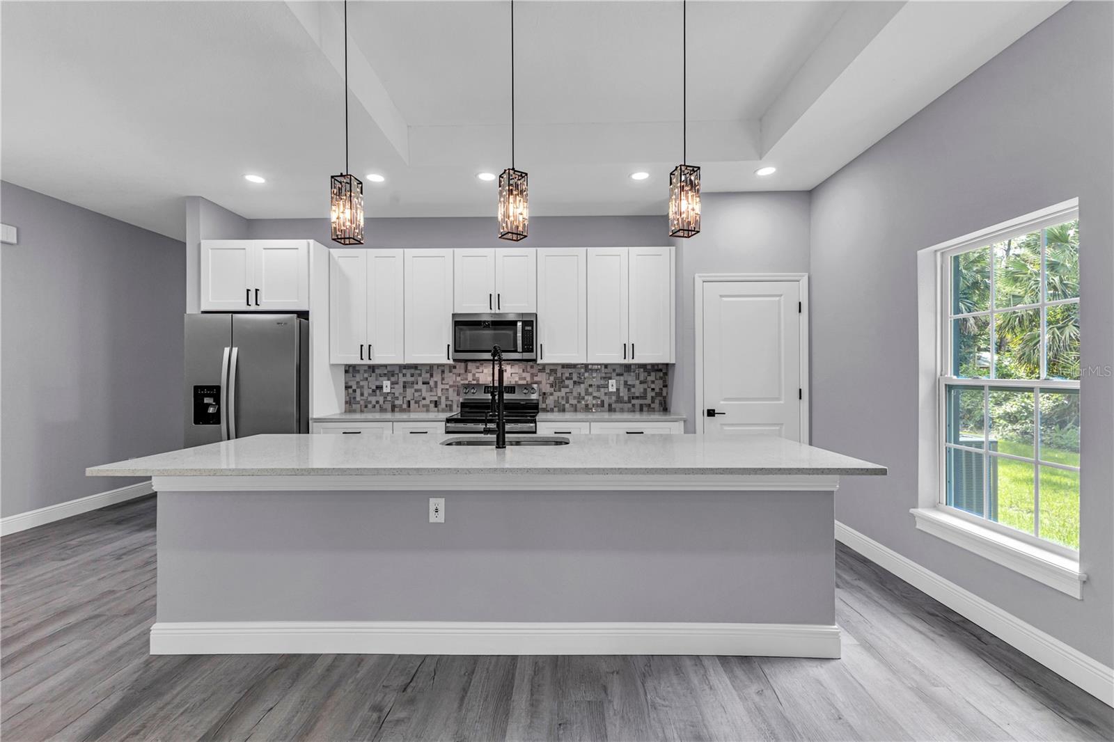 FLOMICH GARDEN SEC HOLLY HILL HEIGHTS - Residential
