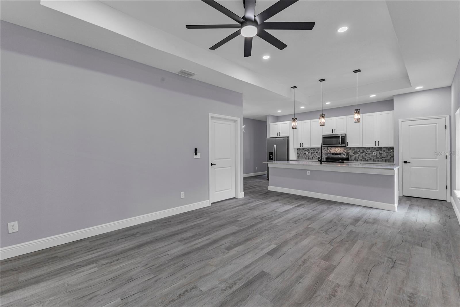 FLOMICH GARDEN SEC HOLLY HILL HEIGHTS - Residential